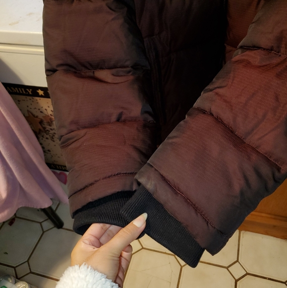 Calvin Klein Merlot Classic Puffer Coat - Picture 7 of 16